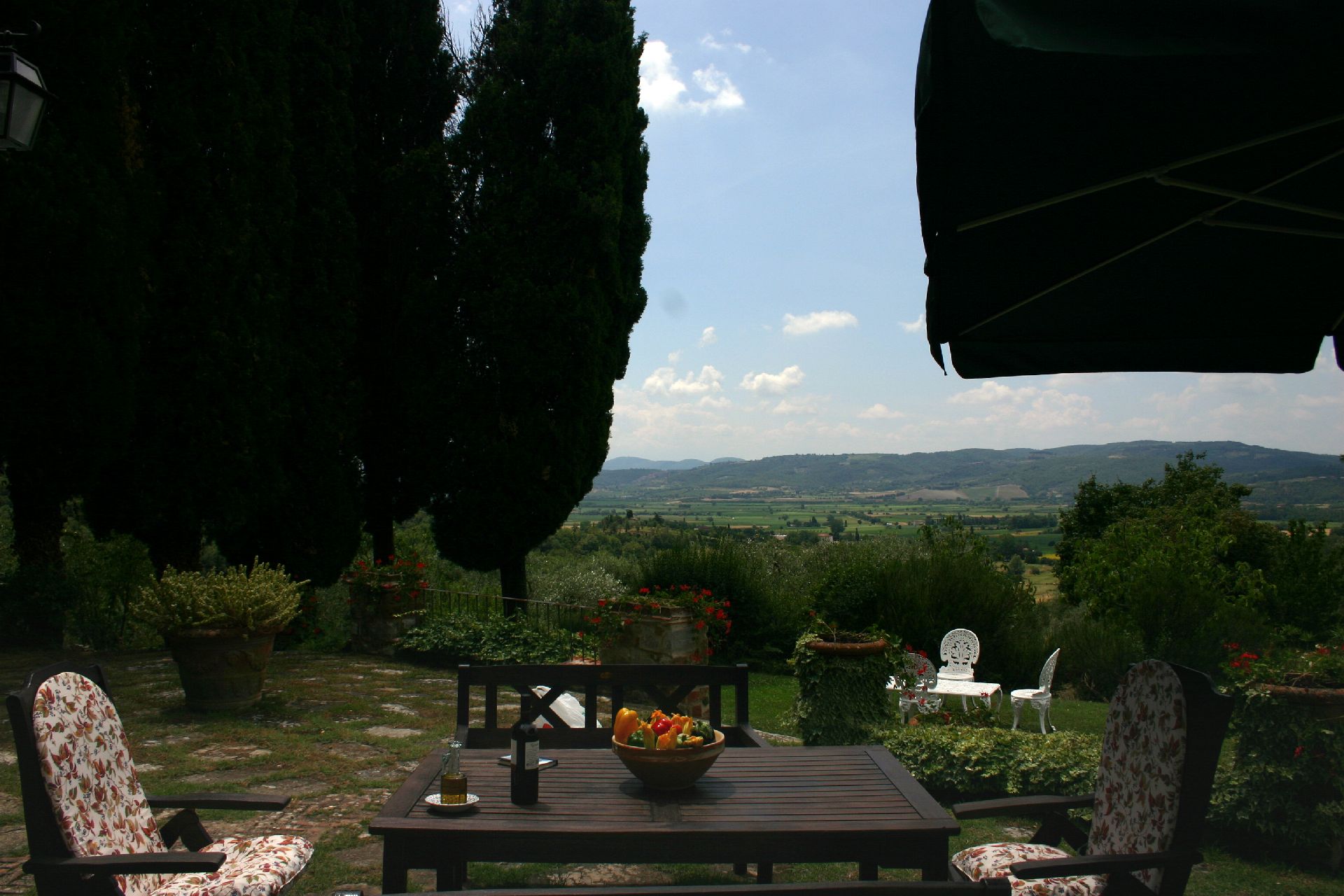 Sitzplatz der Villa Sasso Canaldo